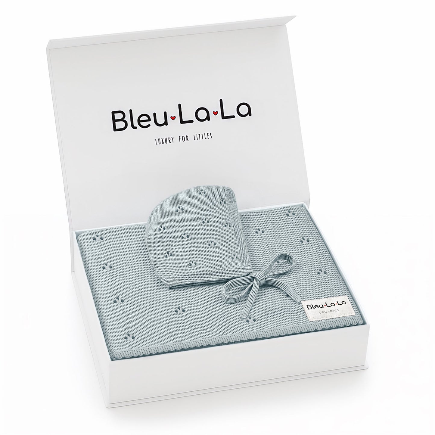 Bleu La La baby set with light blue blanket and hat in a box on a white background
