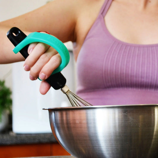 Essential Adaptive Personal Care Tools for Limited Hand Mobility