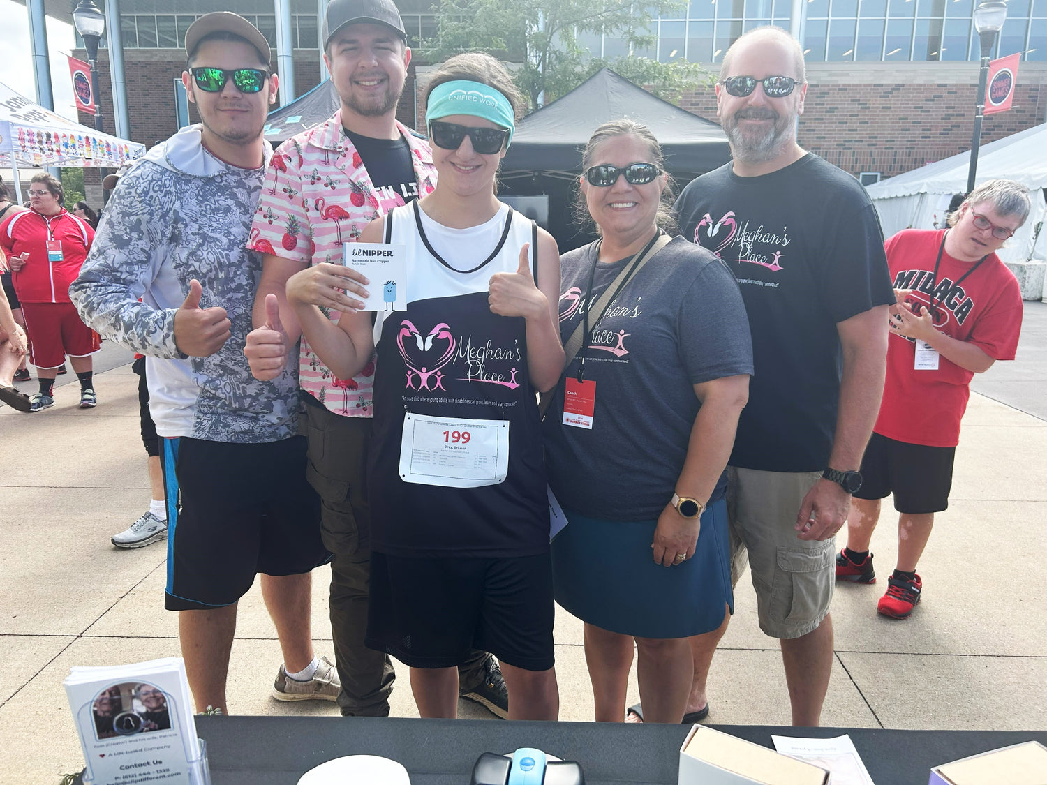 Family thumbs up SO j.jpeg